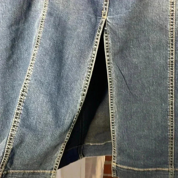 Plus Size Women’s Jean Skirt Cato with Solit 22W NWT - Picture 4 of 7